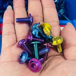 COMBO 5 Ốc Titan 6li15 DÙ MỎNG dẹp gắn ĐĨA trước Vario , AB và dàn áo xe máy siêu đẹp 2