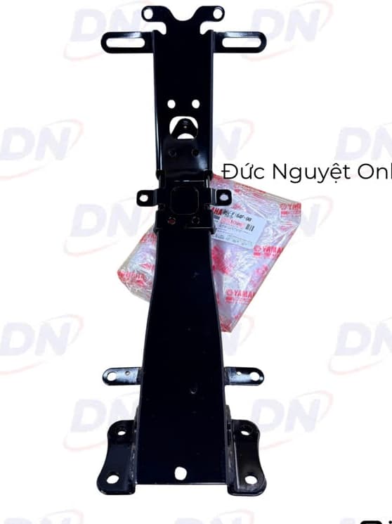 B5VF164F0000- Pát sắt đuôi dè sau Exciter 155 zin (Cái)
