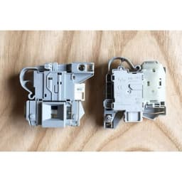 Công tắc khóa cửa máy giặt Electrolux EWF 12844, 12844S, 10844 chính hãng 5