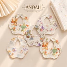 Set 2 YẾM CỔ TÍCH XÔ MUSLIN cổ hoa CHO BÉ – MẪU MỚI SIÊU DỄ THƯƠNG 1
