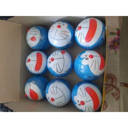 Kẹo gum Lotte Doraemon không đường hương dâu hộp 09 trái 2