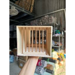 Hộc chuyển chim bằng gỗ nan trúc tiện lợi giá rẻ kích thước 15x16x26cm 1