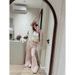Sét áo thun 2 dây kèm áo khoác hồng mỏng+ quần loe kẻ dài 9