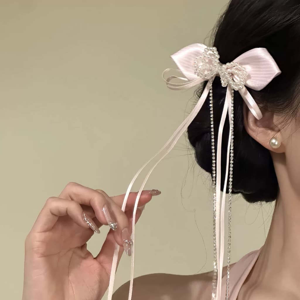 Kẹp Tóc Nơ Hồng Đính Ngọc Trai Dây Ruy Băng Dài - Kẹp Càng Cua Nữ Phong Cách Tiểu Thư Hàn Quốc Sang Trọng