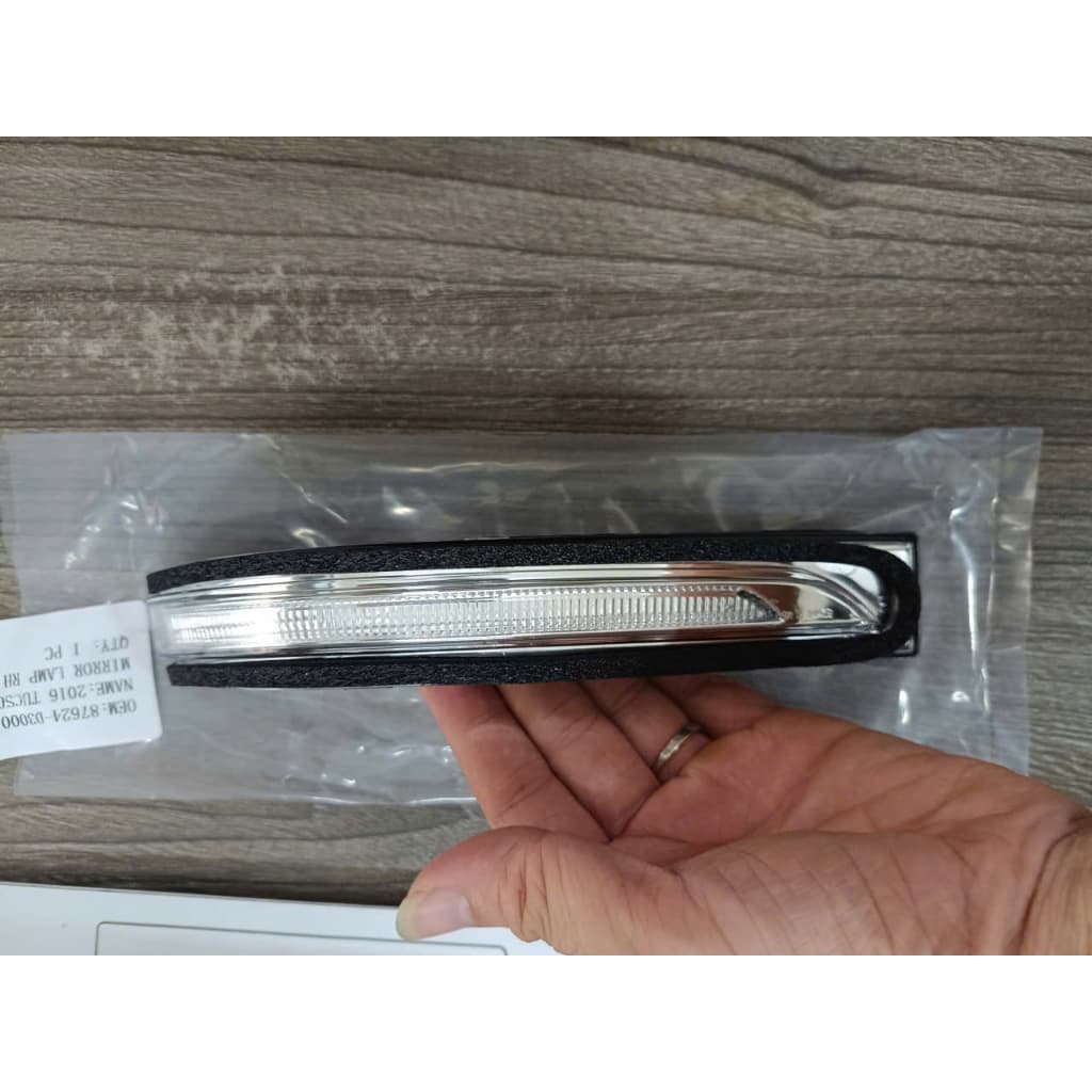Đèn xi nhan gương chiếu hậu Hyundai Tucson (2016 - 2021) - Hàng OEM