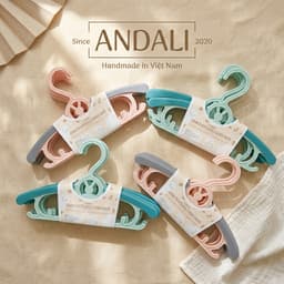 Bộ 5 móc phơi đồ hình thỏ Honper treo quần áo trẻ em cho bé, nhựa cao cấp dày dặn có nấc điều chỉnh dài ngắn. 1