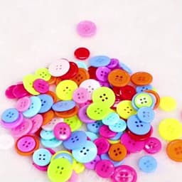 50/100 CÚC ÁO NHỰA NHIỀU MÀU – NÚT MAY QUẦN ÁO – PHỤ KIỆN HANDMADE – SCRAPBOOK – DIY 🌈 4