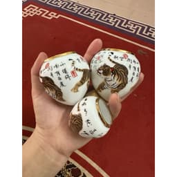 Cóng Chim Hoạ Mi, Cóng decal hàng tàu đựng thức ăn cho chim gắn sẵn tai tre tia cữ 1.8 sang trọng, tiện lợi 3