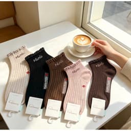 Tất Nữ Cổ Ngắn Chất Cotton Hoạ Tiêt Chữ Miu2 siêu Xinh Màu Sang sạch 3