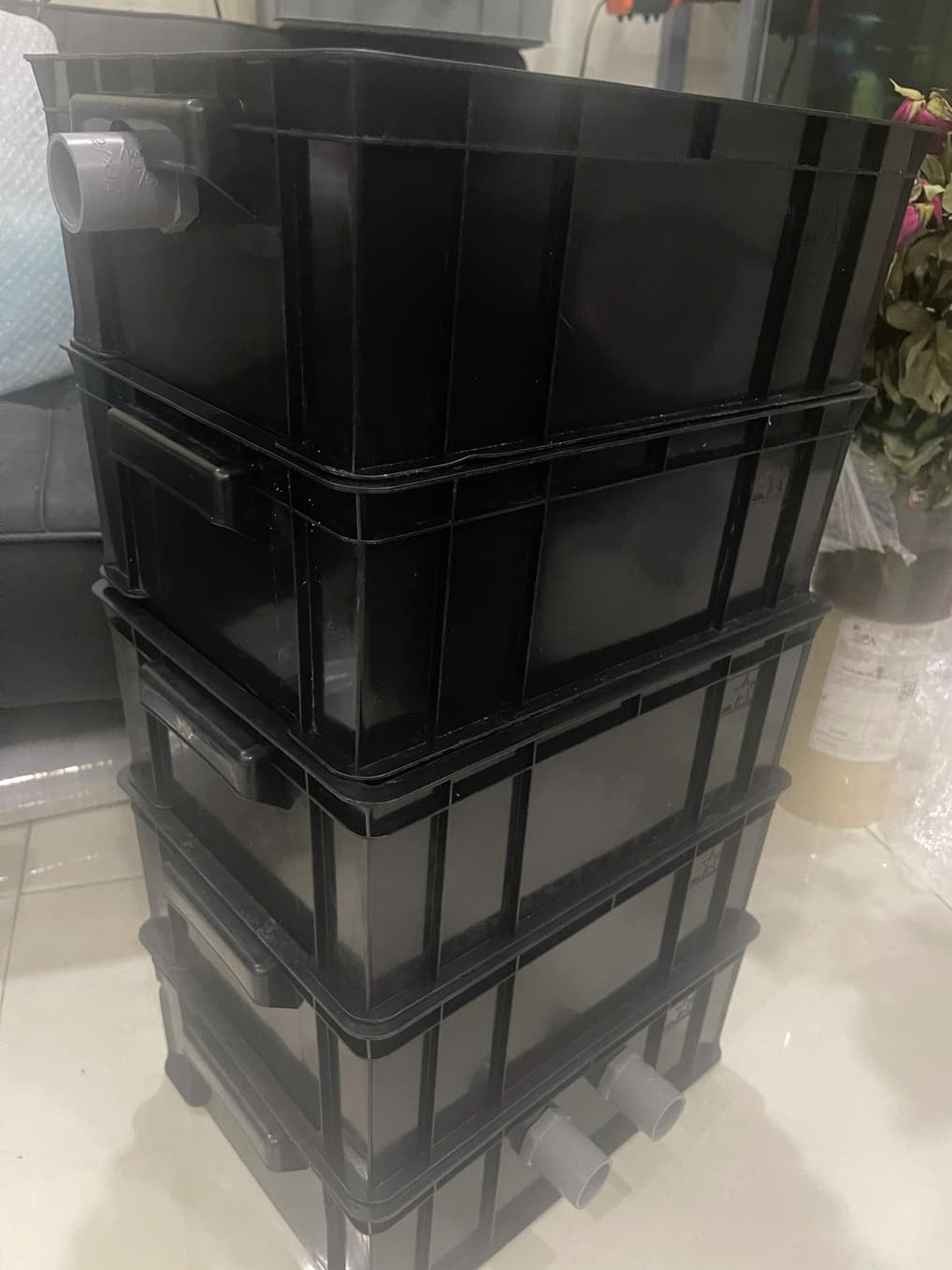 Bộ lọc baki tràn trên cho hồ cá cảnh vừa và nhỏ - Kích Thước 34x25x13 Màu Đen- ống phi 27