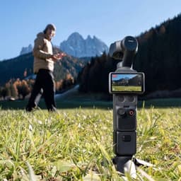 Máy quay cầm tay DJI Osmo Pocket 4 Creator Combo Chính Hãng 8