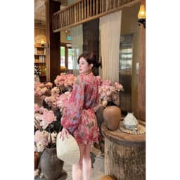 "DAY CHIC -Áo Voan Họa Tiết Hoa Văn Dáng Xòe Rút Dây Chiết Eo Tay Dài Bồng Phong Cách Vintage  " 4