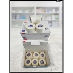 Set 2 cuộn, 6 cuộn, Băng keo lụa y tế 3M Durapore mã 1538-1 kích thươc 2,5cm x 9,1m. 3
