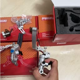 Cặp Tay Phanh Bình Dầu Rời Cá Mập Chống Gãy Phong Cách Chẻ Châu - Tặng ốc và dầu phanh chất lượng! 6