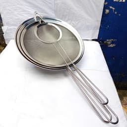 Dụng Cụ Vợt Ray Lọc Dầu Lỗ Nhỏ Có Gác và Lỗ To. LMS 6