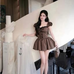 Đầm Ngắn Chấm Bi Nơ Ngực “Đan Eo” Tay Bồng Phong Cách Hàn Quốc Dễ Thương 4