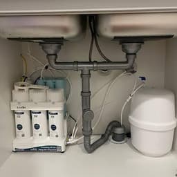 Máy Lọc Nước RO Karofi KAQ-U50K 10 Lõi Smax Pro V Màng RO 50GPD Hàn Quốc Công Suất 10L/H Bình 5L Để Gầm Uống Trực Tiếp 6