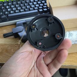 Móc Treo Đàn Guitar Ukulele Violin Chắc Chắn Có Gờ Chống Rơi Kèm Đủ Ốc Vít 3