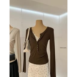 [SẴN]x 𝐖𝐆𝐖𝐄/ Áo Thun Dài Tay Phối Ren Ngực Mỏng Ôm Body 𝐄𝐍𝐄𝐍 10711 Áo Thun Nữ Tay Dài Cài Cúc Điệu Đà 4