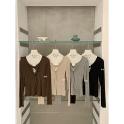 [SẴN]x 𝐖𝐆𝐖𝐄/ Áo Thun Dài Tay Phối Ren Ngực Mỏng Ôm Body 𝐄𝐍𝐄𝐍 10711 Áo Thun Nữ Tay Dài Cài Cúc Điệu Đà 2