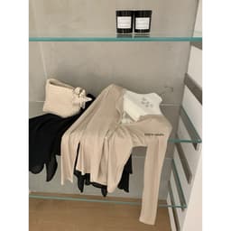 [SẴN]x 𝐖𝐆𝐖𝐄/ Áo Thun Dài Tay Phối Ren Ngực Mỏng Ôm Body 𝐄𝐍𝐄𝐍 10711 Áo Thun Nữ Tay Dài Cài Cúc Điệu Đà 5