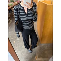 [SẴN Kẻ Trắng] 𝑻𝒉𝒆𝑴𝒂𝒚 x 𝐖𝐆𝐖𝐄/ Áo Len Dài Tay Cổ V Kẻ Sọc Mỏng Ôm Body 𝐄𝐍.𝐄𝐍 11013, Áo Len Nữ Dài Tay Cài Cúc ZicZag 9