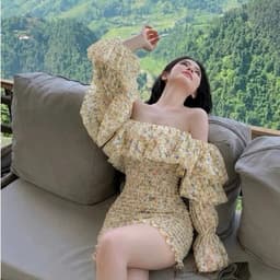 Đầm Hoa Nhí Trễ Vai Tay Phồng Dáng Chữ A Co Giãn Eo Smocking Nữ Tính 6