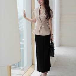 Áo Vest Tay Hến Kèm Đai Chất Bò Lụa Màu Be Thanh Lịch MACI MCAAVBE0400 Thời Trang Nữ Thiết Kế 4