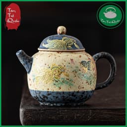 Ấm trà sứ lê hình men lam trắng họa tiết song ngư 175ml 1