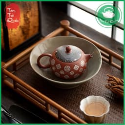 Ấm tử sa Nghi Hưng dáng tây thi họa tiết đồng tâm cách điệu 200 ml (Đại Hồng Bào) 3