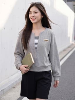 Áo thun nữ CARDINA dài tay chất liệu thun tổ ong dài tay layer cổ và đính tag ngực 6ANF02 5