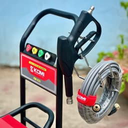 Máy xịt rửa cao áp KOMI KM-X25 công suất 2,5kW, lưu lượng 13L/p, áp lực 200bar, CB chống giật, có bánh xe đẩy tiện lợi. 7