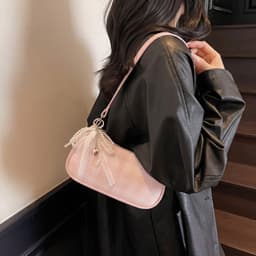 Túi xách nữ đeo chéo kẻ caro kèm charm nơ  tym ngọc dễ thương CUN201 3