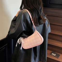 Túi xách nữ đeo chéo kẻ caro kèm charm nơ  tym ngọc dễ thương CUN201 7