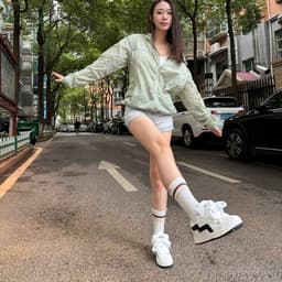 [Loại Đẹp] Áo Khoác Gió Nữ  2 Lớp Thể Thao Có Mũ, Chống Nước Kháng Nắng Tập Gym Chạy Bộ Dây Rút Gấu Size M L XL 7
