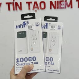 Pin dự phòng sạc nhanh 2.4A HBT-010 10.000mah và Wekome WP-101 10.000mAh 1