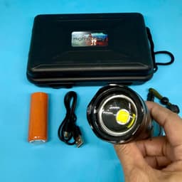 Đèn Pin Cầm Tay Siêu Sáng S39 và Đèn 6 Chức Năng Sử Dụng Tiện Lợi Có LEd % Pin 1138 4