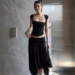 Sẵn Naâu-Set Áo Cổ Vuông Nhún Phối Chân Váy Cạp Trễ Tua Rua Phong Cách Y2K 6