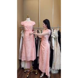 Đầm thô thêu hoa dáng dài cổ tròn phối chi tiết nhúng eo 3