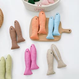 [CÓ SỈ] Set 2 cá cầm tay chống giật mình cho bé khi ngủ, Set gối ôm tay mềm mại cho bé yêu - LP.Mom 4