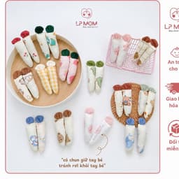 [CÓ SỈ] Set 2 cà rốt cầm tay chống giật mình cho bé khi ngủ, đồ ôm tay cho bé muslin mềm mại -LP.Mom 1