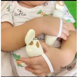 [CÓ SỈ] Set 2 cà rốt cầm tay chống giật mình cho bé khi ngủ, đồ ôm tay cho bé muslin mềm mại -LP.Mom 2