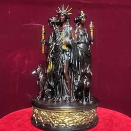 Tượng nữ thần Hecate in 3D . cao 22 cm 3