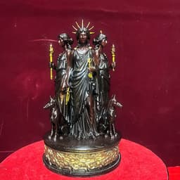 Tượng nữ thần Hecate in 3D . cao 22 cm 1