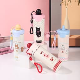 Bình/Ly giữ nhiệt Xcup sticker dây cầm núm mở tròn 600ml và Bình Đựng Nước Kute Hello Có Dây Đeo Sticker 3D 450ml. LMS 7