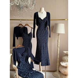 Đầm 2 dây bozzip viền ren tone xanh navy kèm khoác ngoài 4