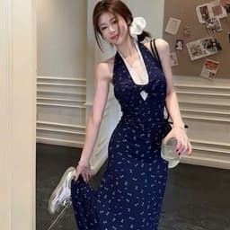 Đầm body cổ yếm xoắn phối viền ren xanh navy, họa tiết hoa nhí dáng ngắn - dài 5