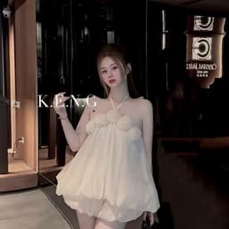 Set yếm bồng bềnh hoa nổi phong cách tiểu thư phối quần tơ bí sang chảnh quyến rũ 2