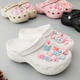 Dép sục Dinas classic platform đế cao 5cm cao cấp bằng nhựa EVA tặng 10 jibbitz stickers 3D loại đẹp, dép nữ đế cao 5cm 2