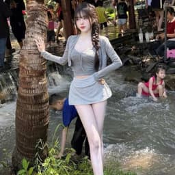 Set Áo Cardigan Croptop Dây Rút + Chân Váy Ngắn Kẻ Sọc Nữ Tính, Sexy, Dạo Phố Ananclothing 5